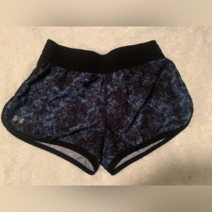 Under Armour Size Medium Running Athletic Short with built in briefs